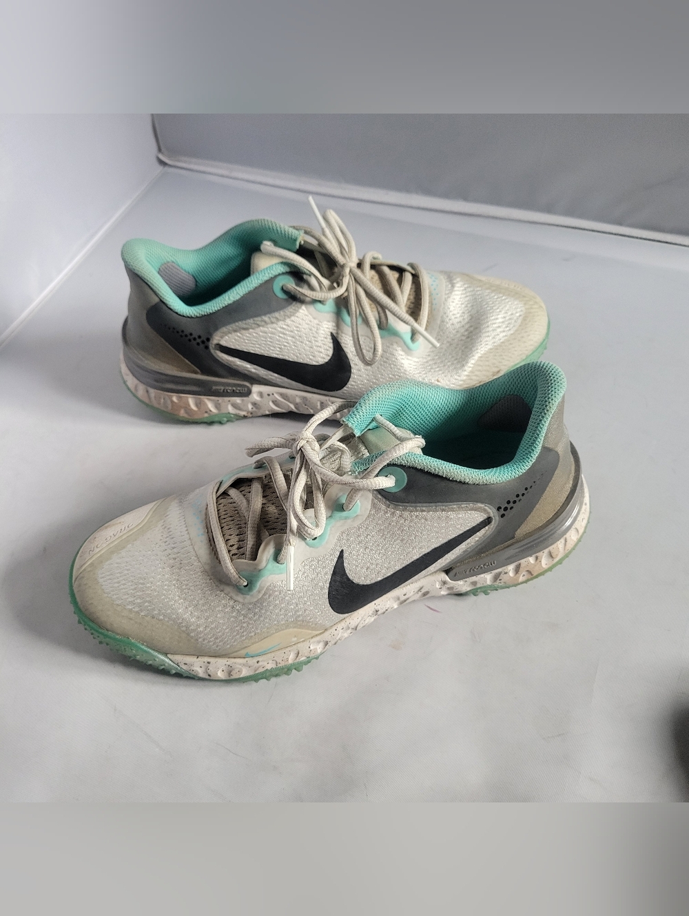 (WMNS) Nike Alpha Huarache Elite 3 Turf 'Photon Dust Dynamic Turquoise Size 8.5